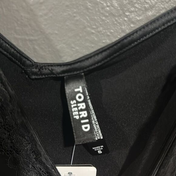 Torrid Dream Satin Lace Trim Sleeveless Sleep Cami Black 5X NWT - Picture 7 of 8